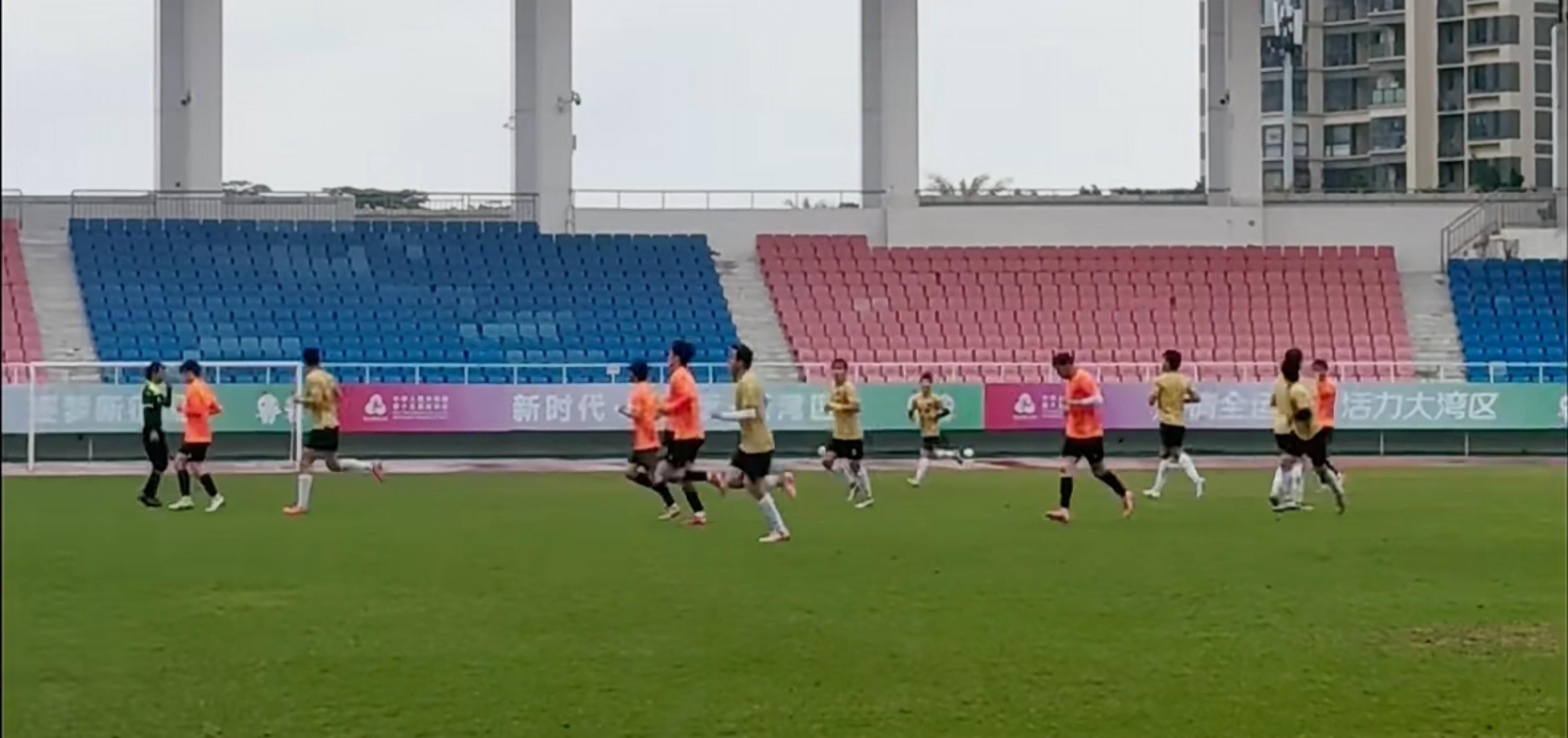 华体会体育官方入口-热身赛：中冠榆林漠北矿工3-1厦门飞鹭，张奥凯、安世珉破门